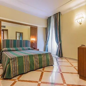 https://noto.it-romehotels.com